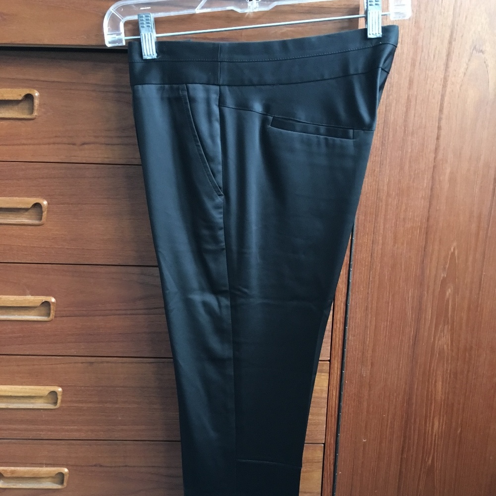 Super stylish, satin feel BCBG party pants